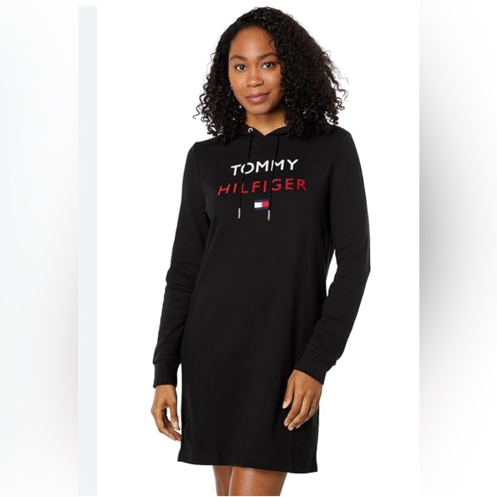 Tommy Hilfiger Logo Knit Hoodie Dress Sky
Captain Size XSmall